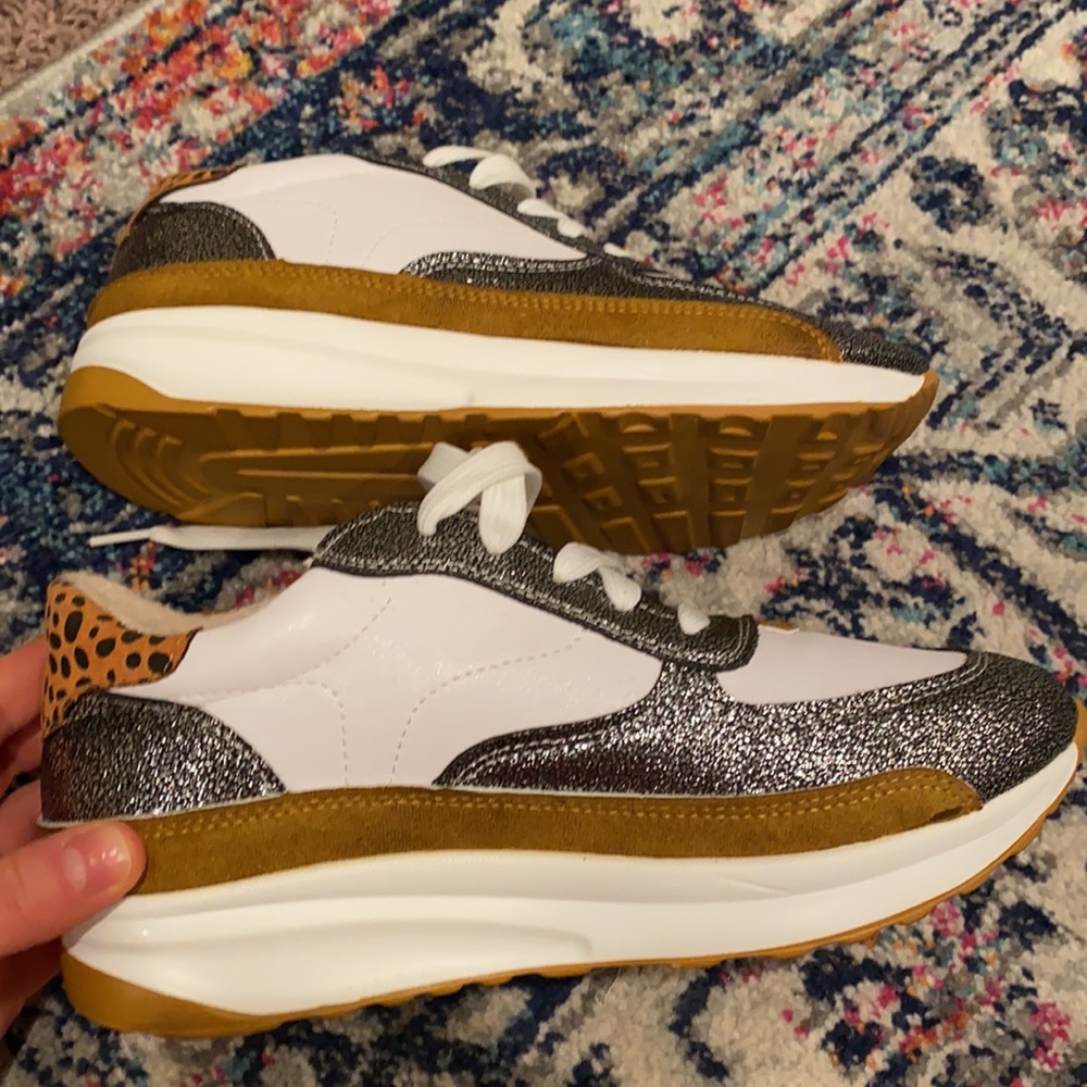 Fashion Sneakers Boutique View 3